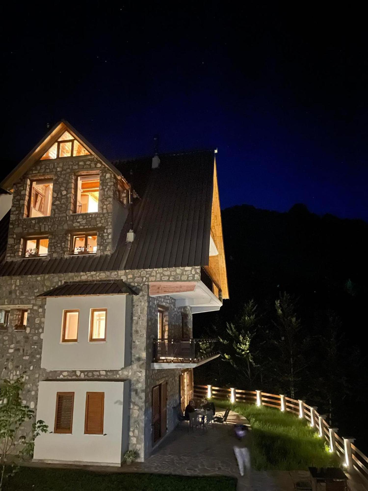 Valter & Drita'S Guesthouse Theth Exteriér fotografie
