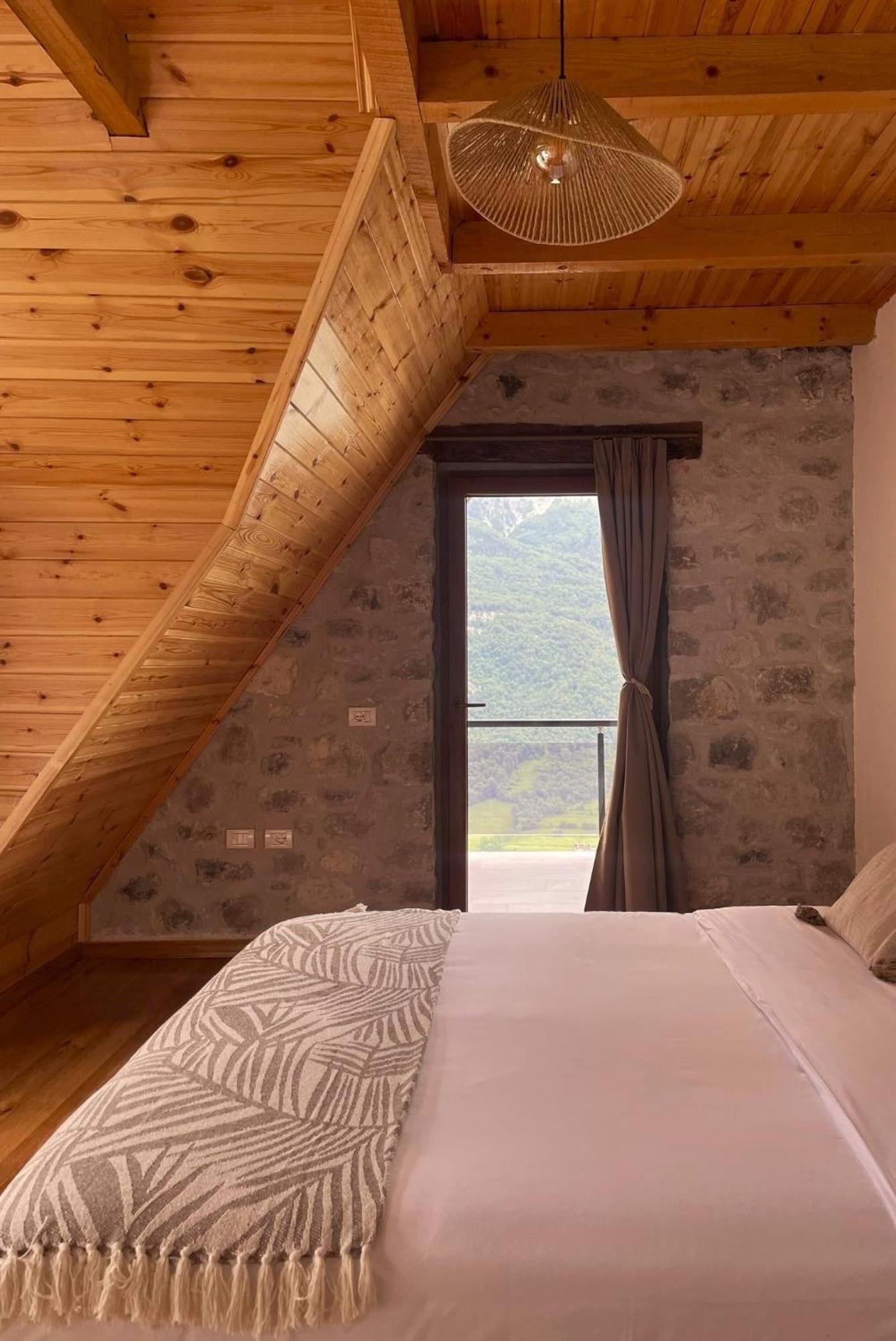Valter & Drita'S Guesthouse Theth Exteriér fotografie